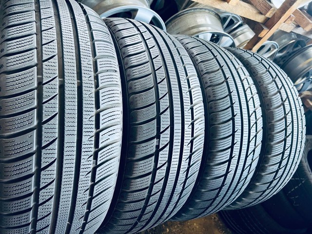 205 55 17 Tomket Snowroad Pro3