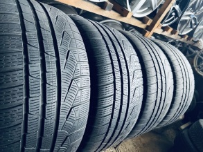 255 40 18 Pirelli Sottozero Winter240. Фото 2