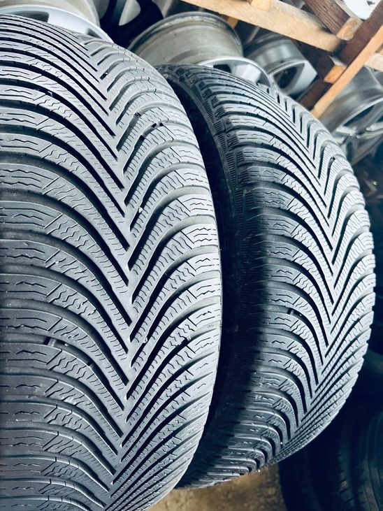 225 55 17 Michelin Alpin 5