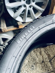 295 30 20 Pirelli Sottozero . Фото 5