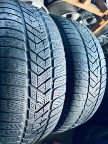 235 55 19 Pirelli Sottozero3 RFT