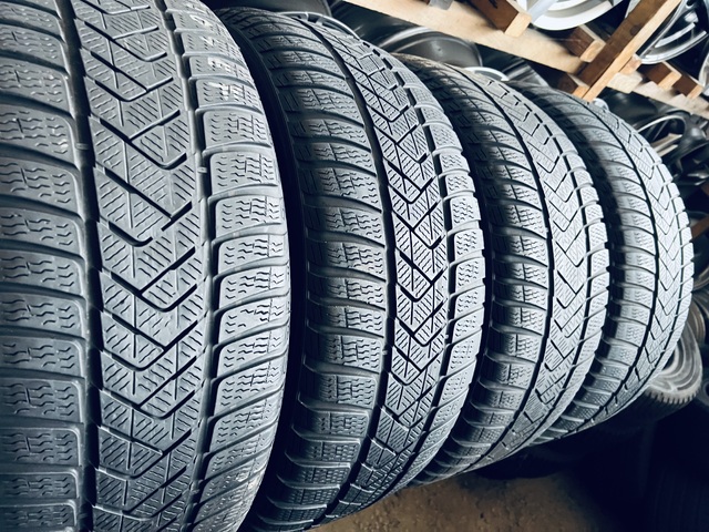 245 45 18 Pirelli Sottozero 3[19-22]