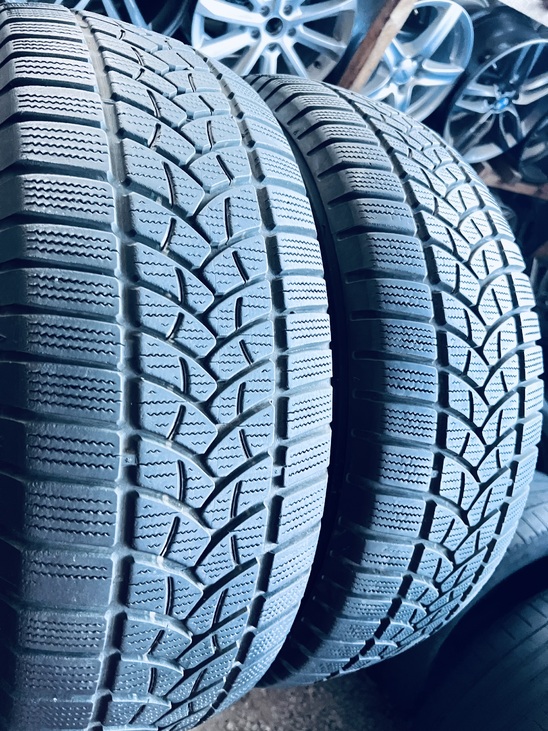 235 65 17 Firestone Destination Winter