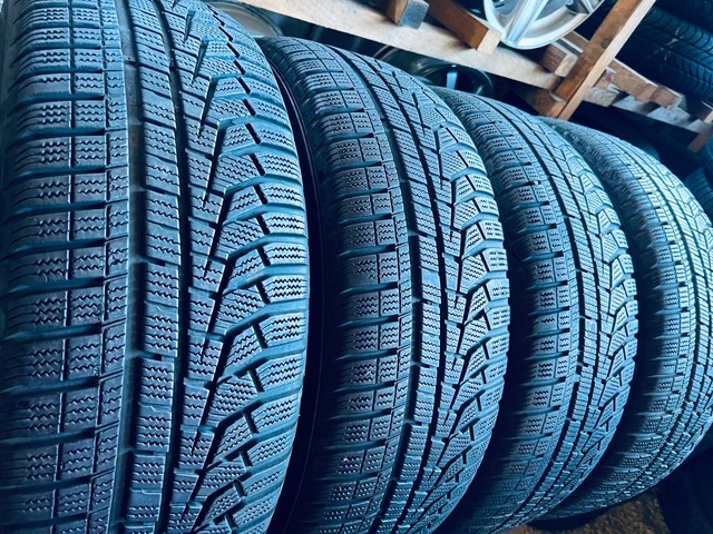 225 60 17 Hankook Winter I*Cept Evo2