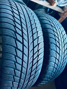 225 50 18 Bridgestone Blizzak LM001