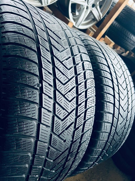 315 40 21 Pirelli Scorpion Winter [3822]