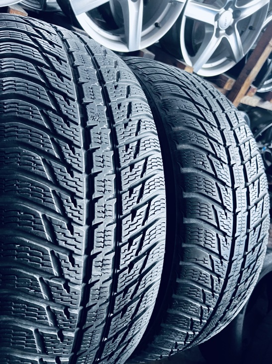 255 55 19 Nokian WR SUV3 