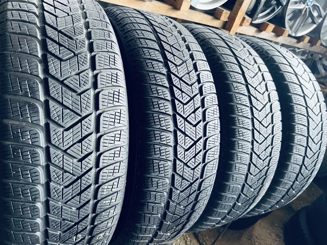 215 65 17 Pirelli Scorpion Winter Шини Резина Зимові б/у