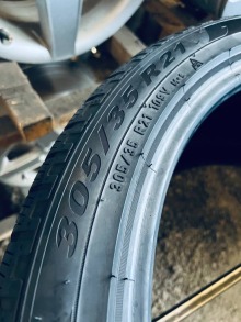 305 35 21 Pirelli Scorpion Winter. Фото 4