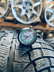 255 45 19 Nokian WR A4 . Фото 7
