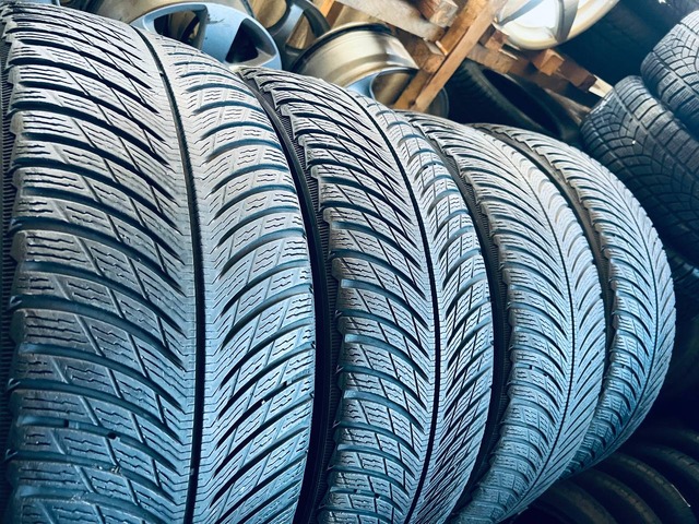 225 55 18 Michelin Pilot Alpin 5 