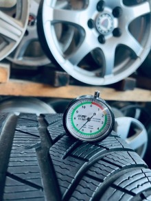 225 55 17 Michelin Pilot Alpin RFT . Фото 4