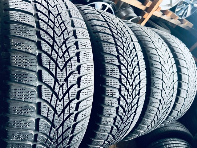 225 55 17 Dunlop Sp WinterSport 4D RSC 