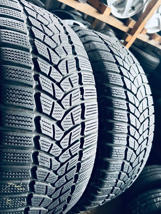225 55 17 Firestone Winterhawk 3 