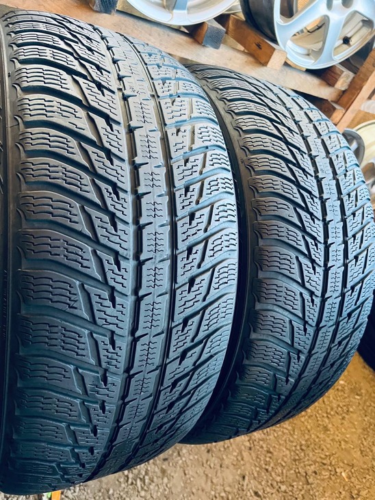255 55 18 Nokian WR SUV3 