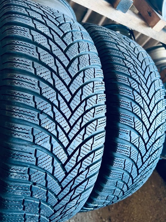 215 60 16 Firestone Winterhawk4 [4020]
