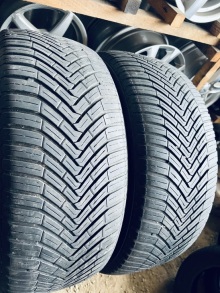 235 55 17 Continental AllSeasonContact 