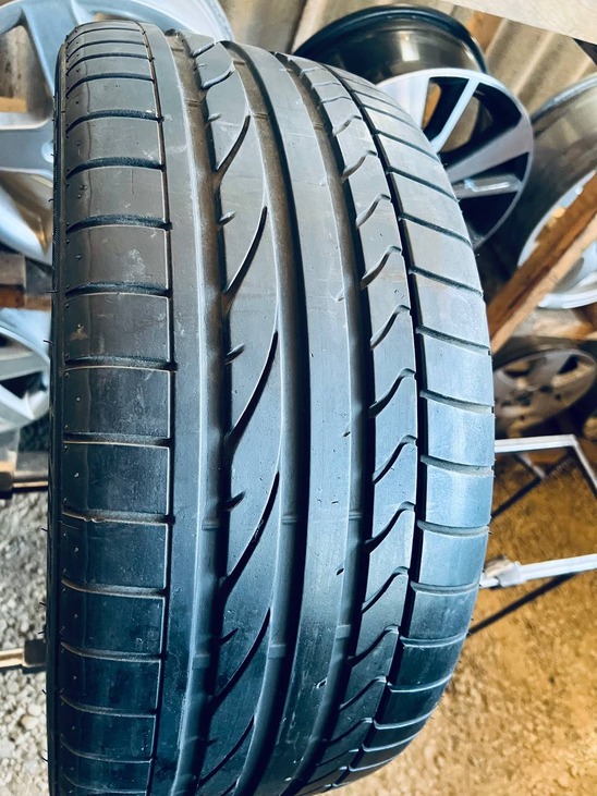245 40 18 Bridgestone Potenza RE050A