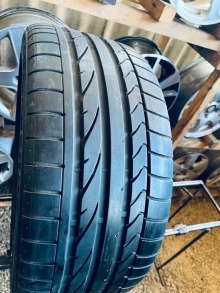 245 40 18 Bridgestone Potenza RE050A. Фото 2