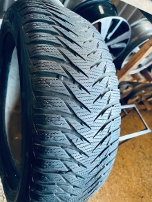 205 55 16 Goodyear Ultragrip 8 [3611]