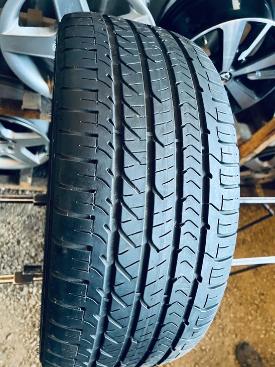 235 45 17 Goodyear Eagle Sport All-Season [0120]