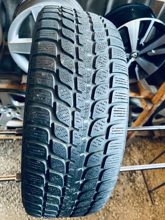 195 60 16 Bridgestone Blizzak LM-25 [2813]