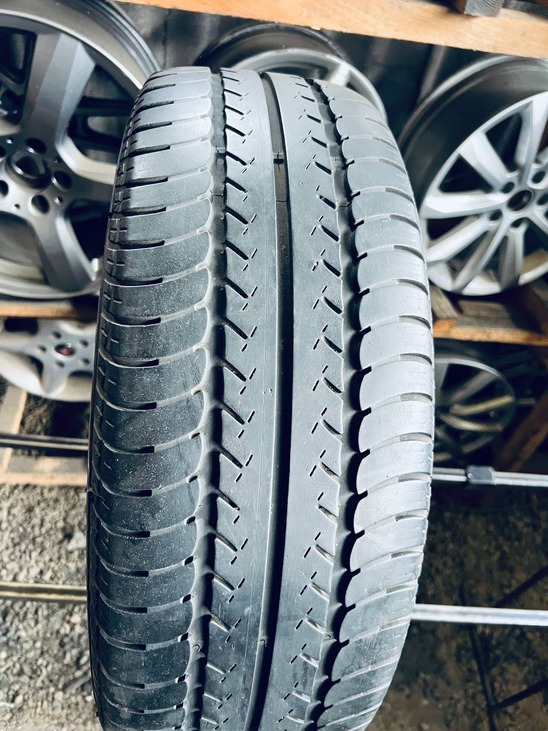 205 60 16 Goodyear Eagle NCT 5 