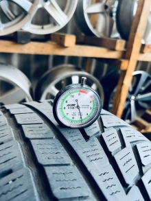 225 45 17 Nokian WR . Фото 4