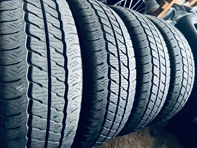 205 65 16C Maxxis VanSmart A/S AL2 