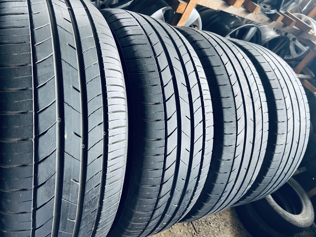 225 60 16 Kumho Ecsta HS52 Шини Резина Б/У Літні