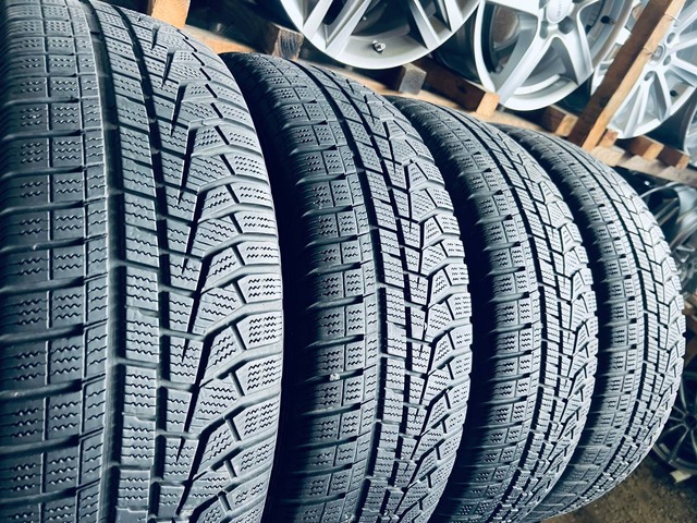 215 65 17 Hankook Winter i'Cept Evo2 Зимові б/у Шини