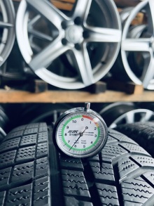 215 65 17 Hankook Winter i'Cept Evo2 Зимові б/у Шини. Фото 11
