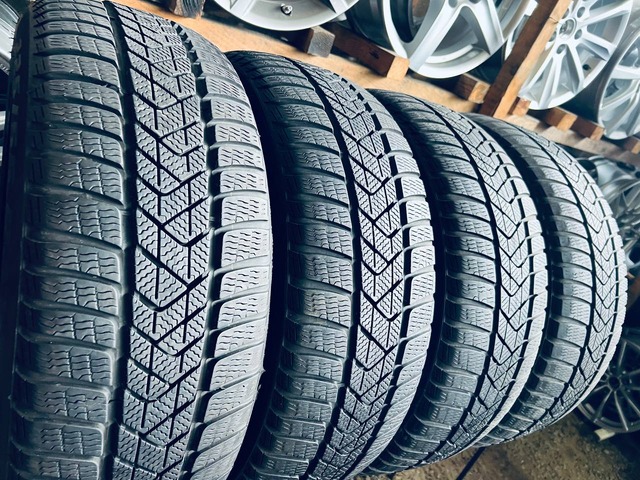 225 55 17 Pirelli Sottozero 3 RFT [4122] Зимові б/у Шини