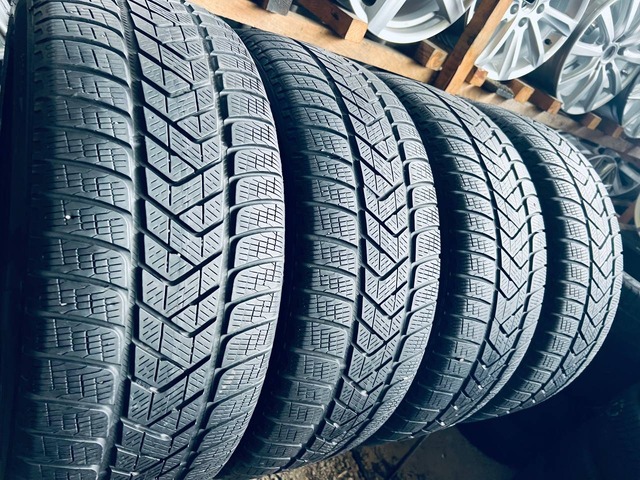 235 55 18 Pirelli Scorpion Winter [3621] Зимові б/у Шини