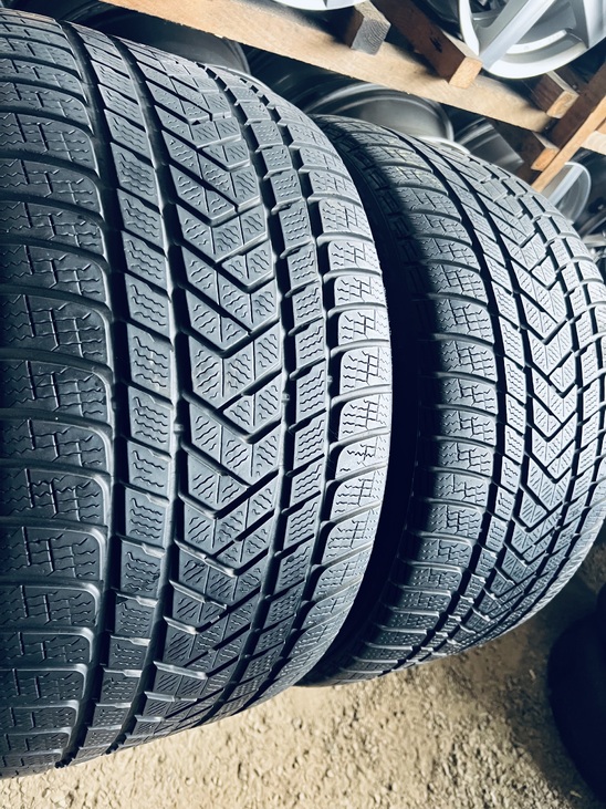 315 30 21 Pirelli Sottozero Зимові б/у 