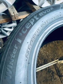 235 55 17 Hankook Winter i'Cept Evo2 Зимові б/у Шини. Фото 5
