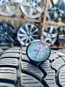 225 50 17 Bridgestone Blizzak LM-32 Шини Резина Зимові б/у. Фото 7