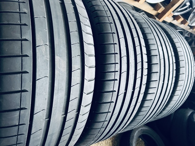 255 40 21 Pirelli P Zero [21-23]