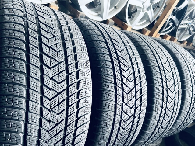 275 50 20 Pirelli Scorpion Winter