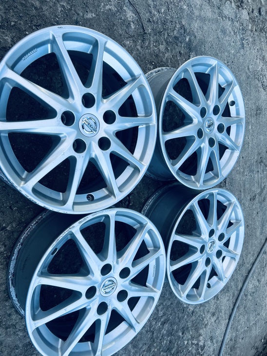Оригінальні Диски R16 5x114.3 6.5J ET40 Nissan Leaf Juke 