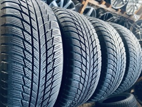Шини Резина Зимові 23Рік 225 55 17 Bridgestone Blizzak LM001. Фото 6