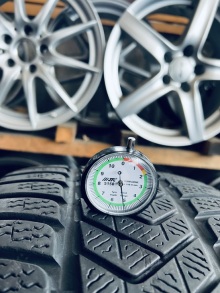 275 35 21 Pirelli Sottozero 3 . Фото 8