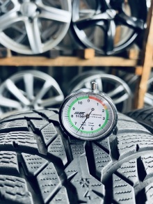 215 55 16 Nokian WR D4. Фото 5