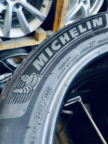 235 60 18 Michelin Pilot Alpin5 SUV . Фото 7
