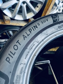 235 60 18 Michelin Pilot Alpin5 SUV . Фото 8