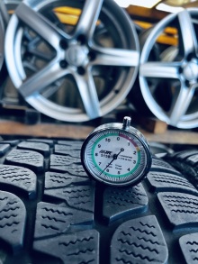 255 50 19 Bridgestone Blizzak LM25 4x4. Фото 7