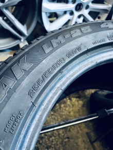 255 50 19 Bridgestone Blizzak LM25 4x4. Фото 11