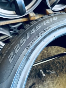 225 45 18 Pirelli Sottozero 3. Фото 10