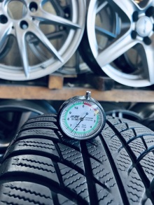 215 55 17 Bridgestone Blizzak LM001. Фото 5