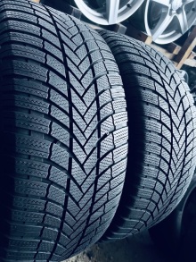 255 55 18 Bridgestone Blizzak LM005. Фото 4